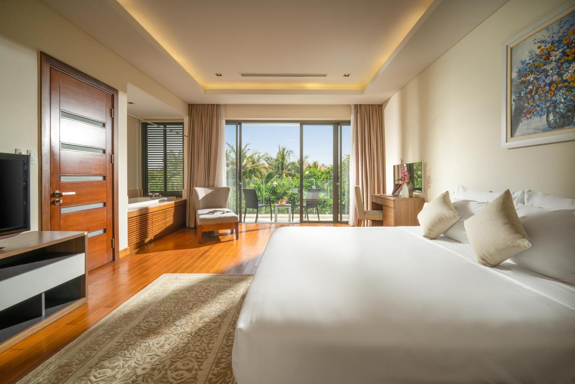 Luxury Pool Villa Close To The Private Beach Da Nang Bagian luar foto
