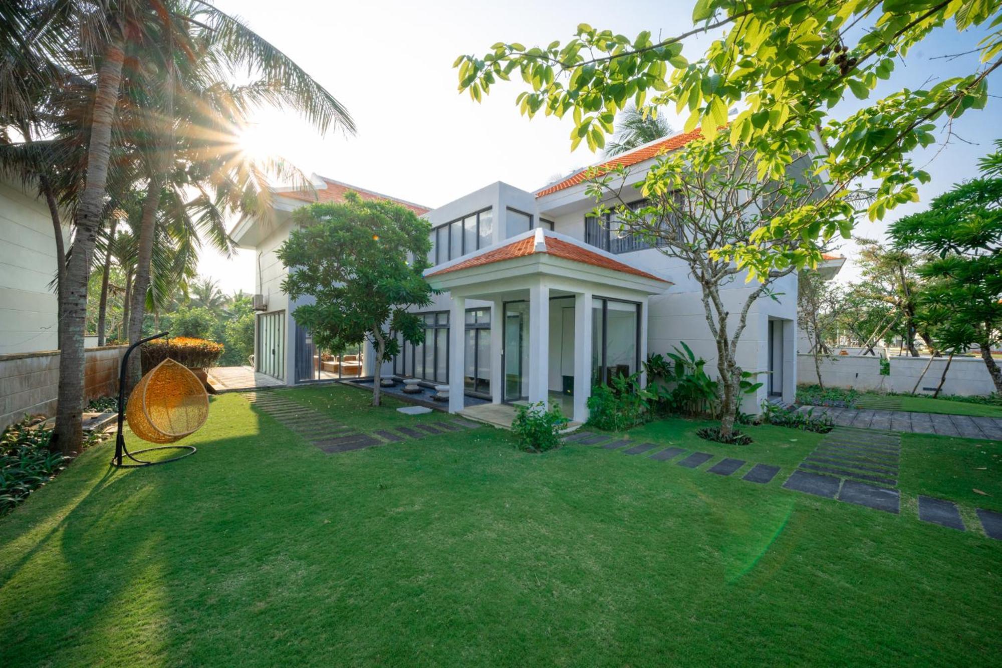 Luxury Pool Villa Close To The Private Beach Da Nang Bagian luar foto