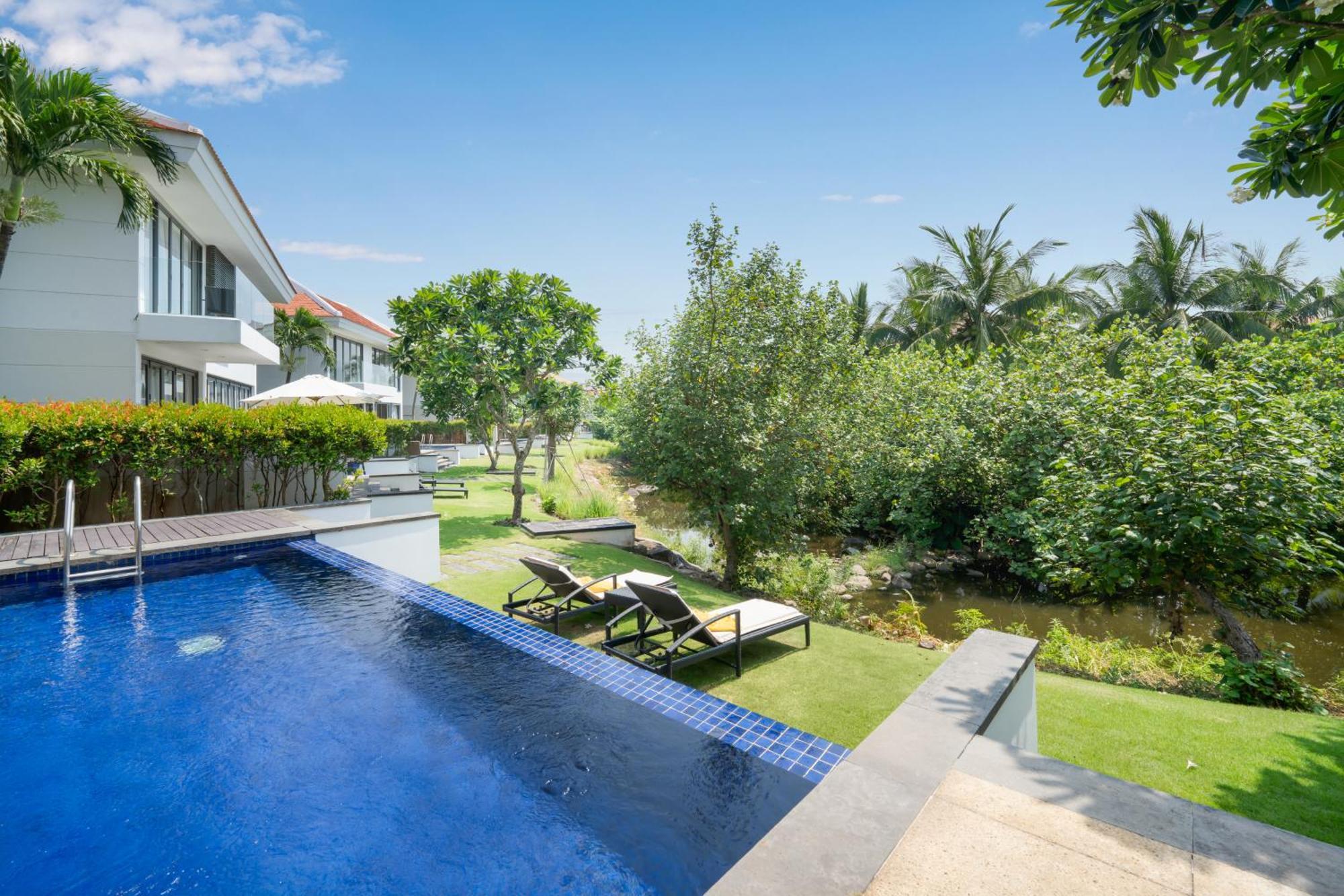 Luxury Pool Villa Close To The Private Beach Da Nang Bagian luar foto